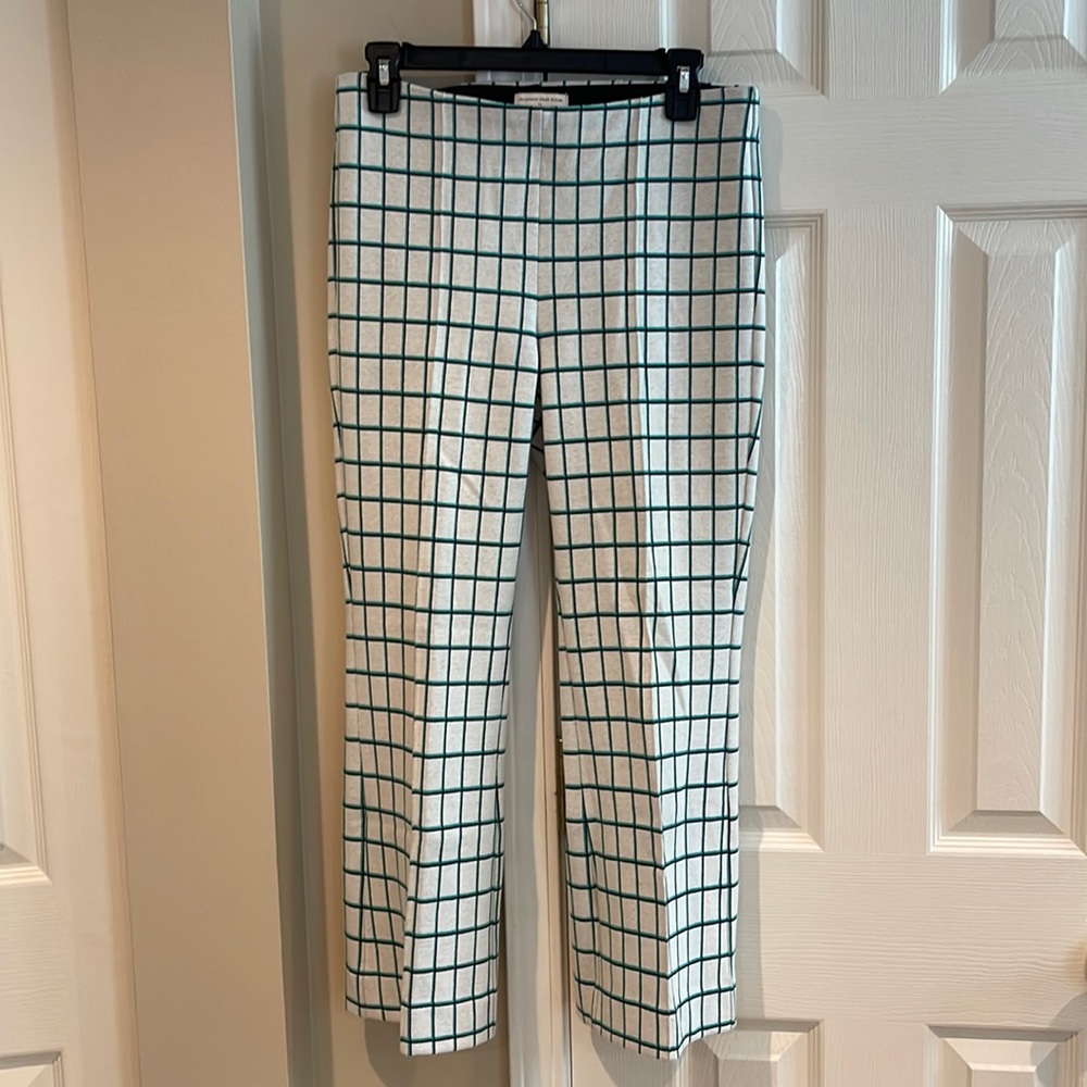 Anthropologie womens crop flare pants size S white with checked patter.